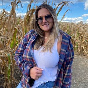 Meet your Posher, Ariel